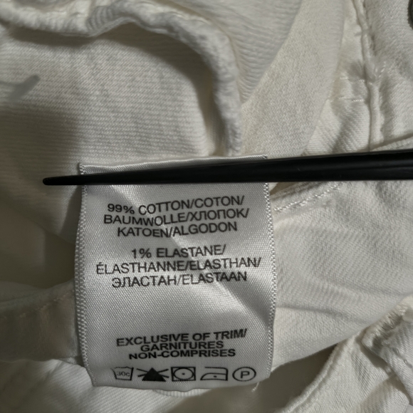 Silver Jeans Women's Cream Jean Shorts - Picture 3 of 16